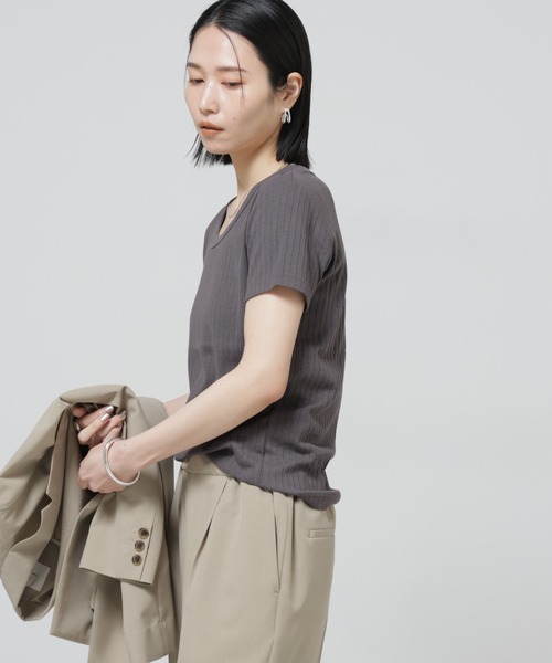 NANO universe（ナノユニバース）の「Anti Soaked(R) 汗染み防止コンパクトリブTシャツ（Tシャツ/カットソー・レディース・トップグレー/ブラック/アイボリー/チャコール・S/M）」の8枚目の写真