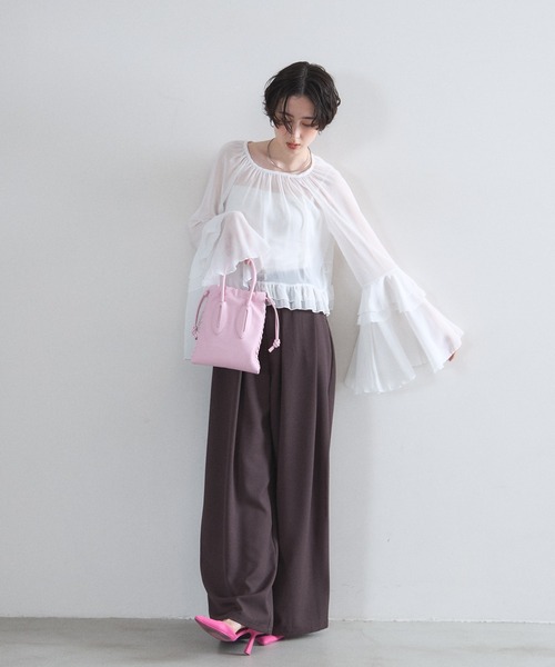 &. NOSTALGIA(アンドドットノスタルジア)の「ティアードフリルシアーブラウス(シャツ/ブラウス・レディース・ブラック/ホワイト・M)」の6枚目の写真