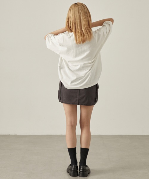 Snap club(スナップクラブ)の「【Snap club】ラインストーン グラフィック オーバーサイズ 半袖Tシャツ(Tシャツ/カットソー・レディース・ネイビー/スミクロ/オフホワイト/レオパード/ワインレッド・L/M)」の6枚目の写真