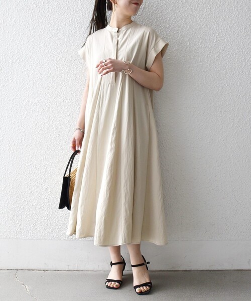 SHIPS any（シップス エニィ）の「SHIPS any:〈洗濯機可能〉ツイル バンドカラー フレンチ シャツ ワンピース（シャツワンピース・レディース・チャコールグレー/ベージュ・ONE SIZE）」の5枚目の写真