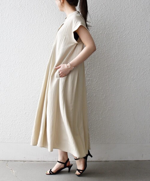 SHIPS any（シップス エニィ）の「SHIPS any:〈洗濯機可能〉ツイル バンドカラー フレンチ シャツ ワンピース（シャツワンピース・レディース・チャコールグレー/ベージュ・ONE SIZE）」の8枚目の写真