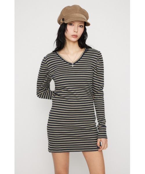 LAGUA GEM(ラグアジェム)の「PUFF SLEEVE CUT ミニワンピース(ワンピース・レディース・ネイビー系/グレー/ブラック・SMALL/MEDIUM)」の15枚目の写真