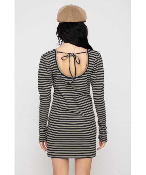 LAGUA GEM(ラグアジェム)の「PUFF SLEEVE CUT ミニワンピース(ワンピース・レディース・ネイビー系/グレー/ブラック・SMALL/MEDIUM)」の18枚目の写真