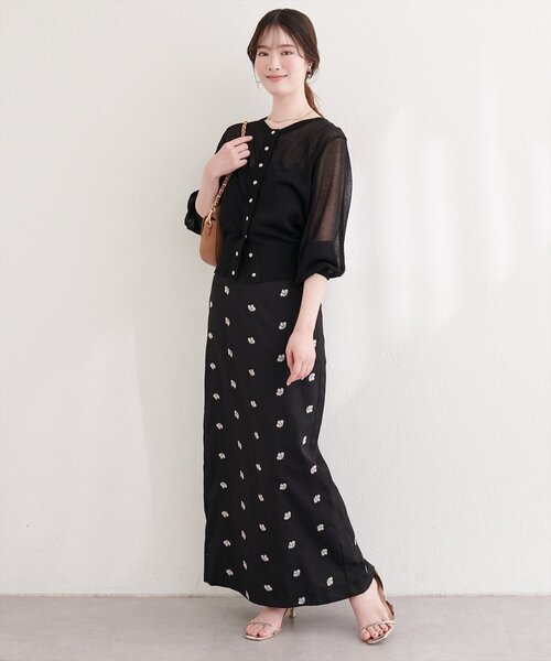 natural couture(ナチュラルクチュール)の「オリジナルドット釦シアーカーデ(カーディガン/ボレロ・レディース・ブラック/グレイッシュベージュ/ネイビー/レッド/ピンク/ブルー/オフホワイト・FREE)」の16枚目の写真