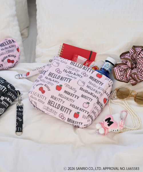 FREAK'S STORE(フリークスストア)の「SANRIO/サンリオ 'HELLO KITTY'総柄 キルティングポーチ(ポーチ・レディース・ピンク/ブラック・ONE SIZE)」の1枚目の写真