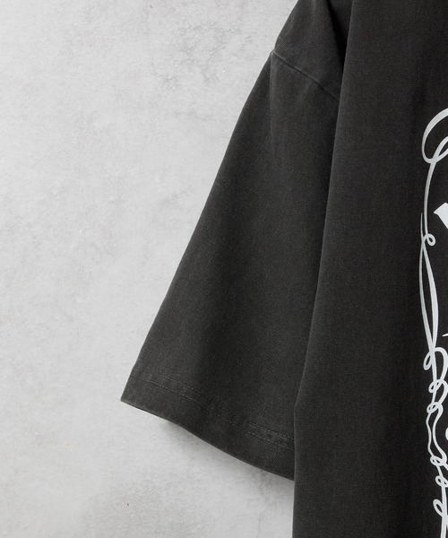 NUMBER (N)INE（ナンバーナイン）の「VINTAGE DYE GRAPHIC T-SHIRT / ヴィンテージダイ グラフィックプリント クルーネック Tシャツ（Tシャツ/カットソー・メンズ・ブラック系2/ブラック系3/ブラック系1/ブラック系4・2/4/3）」の8枚目の写真