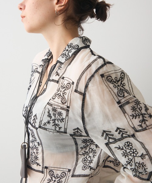 full/fill.（フルフィル）の「panel embroidery shirt / パネル刺繍シャツ（シャツ/ブラウス・レディース・ブラック/ブラウン・FREE）」の11枚目の写真