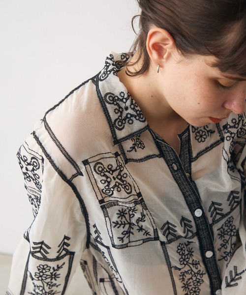 full/fill.（フルフィル）の「panel embroidery shirt / パネル刺繍シャツ（シャツ/ブラウス・レディース・ブラック/ブラウン・FREE）」の5枚目の写真