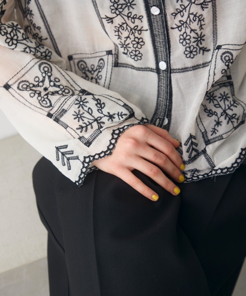 full/fill.（フルフィル）の「panel embroidery shirt / パネル刺繍シャツ（シャツ/ブラウス・レディース・ブラック/ブラウン・FREE）」の6枚目の写真