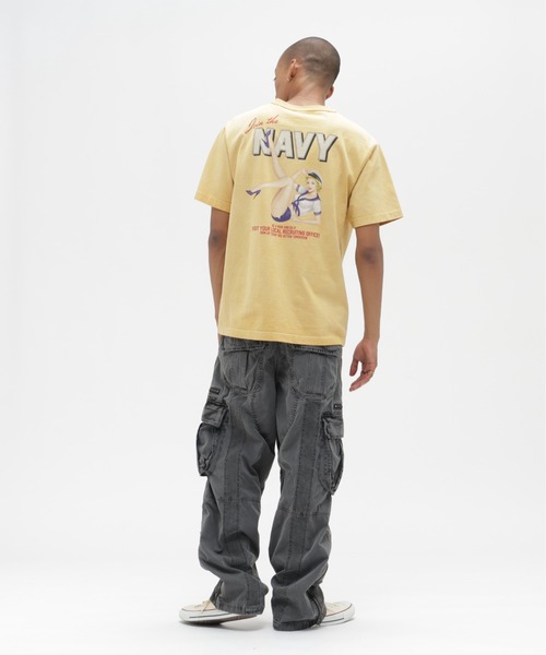 AVIREX(アヴィレックス)の「PLAYFUL SAILOR GIRL S/S T-SHIRT / プレイフル セーラー ガール ショートスリーブ Tシャツ / AVIREX /アヴィレックス(Tシャツ/カットソー・メンズ・チャコール/マスタード/ホワイト・MEDIUM/LARGE/X-LARGE/XX-LARGE)」の22枚目の写真