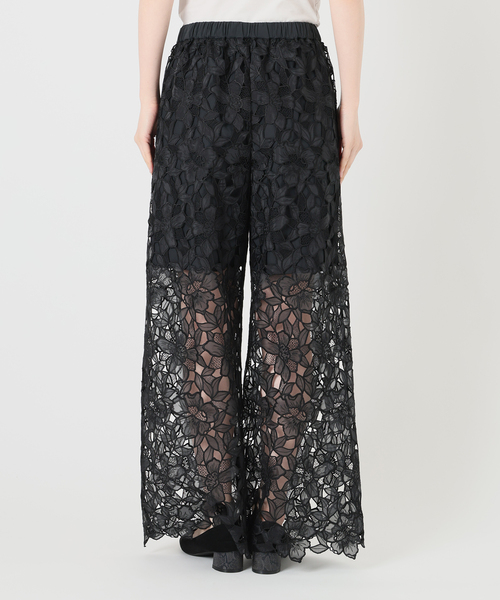 VERMEIL par iena(ヴェルメイユパーイエナ)の「Cutwork Lace イージーパンツ(その他パンツ・レディース・ブラック/サックスブルー・36/38/40)」の9枚目の写真