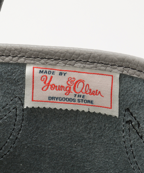 YOUNG&OLSEN The DRYGOODS STORE（ヤングアンドオルセン）の「YOUNG & OLSEN 別注 Crazy Panel Leather Tote L（トートバッグ・メンズ・グレー・FREE）」の3枚目の写真