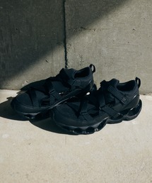 MIZUNO（ミズノ　）の「WAVE PROPHECY STRAP　D1GA251903（サンダル）」