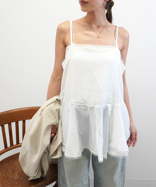 gossara(ゴサラ)の「【トレンドライクな1枚】レースペプラムチュニックキャミ(キャミソール・レディース・ホワイト・FREE)」の8枚目の写真