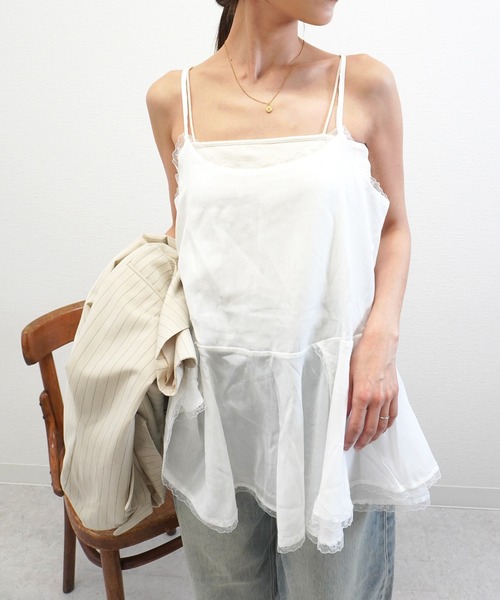 gossara(ゴサラ)の「【トレンドライクな1枚】レースペプラムチュニックキャミ(キャミソール・レディース・ホワイト・FREE)」の7枚目の写真