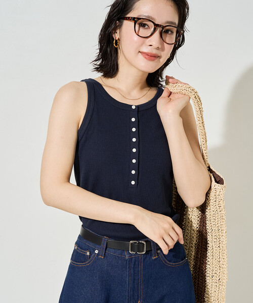 FREAK'S STORE(フリークスストア)の「限定展開 ヘンリーネック ボタン リブ タンクトップ(タンクトップ・レディース・レッド/ブラウン/ネイビー/ブラック/ブルー/グレー/ナチュラル・フリ-)」の5枚目の写真