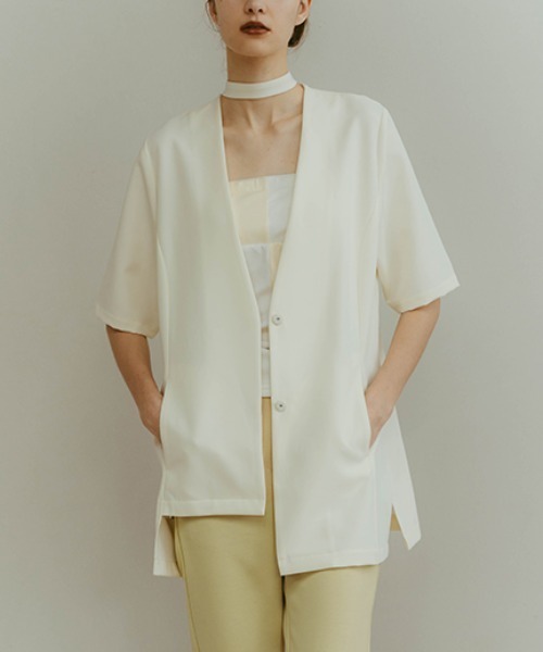 ILANIS(イラニス)の「Ease Layered Jacket(ノーカラージャケット・レディース・ライトブルー/ブラック/オフホワイト・FREE)」の2枚目の写真
