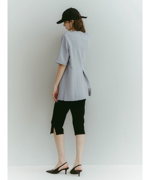 ILANIS(イラニス)の「Ease Layered Jacket(ノーカラージャケット・レディース・ライトブルー/ブラック/オフホワイト・FREE)」の14枚目の写真