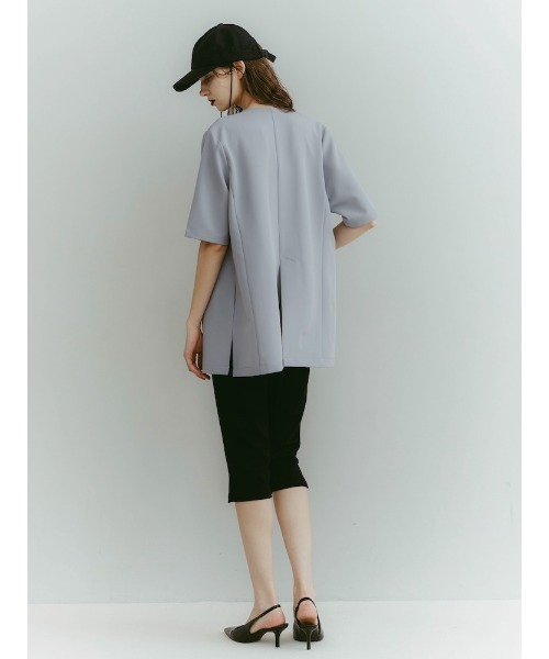 ILANIS(イラニス)の「Ease Layered Jacket(ノーカラージャケット・レディース・ライトブルー/ブラック/オフホワイト・FREE)」の15枚目の写真