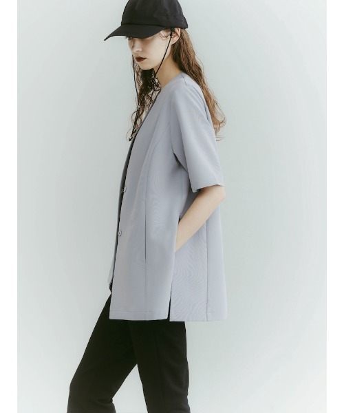 ILANIS(イラニス)の「Ease Layered Jacket(ノーカラージャケット・レディース・ライトブルー/ブラック/オフホワイト・FREE)」の18枚目の写真