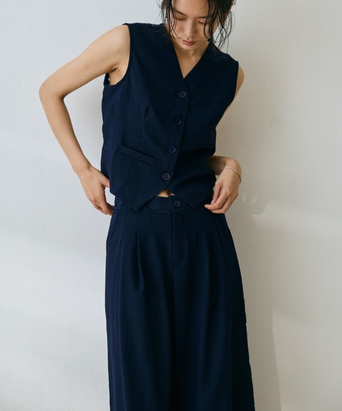 DRWCYS(ドロシーズ)の「バックレースジレセットアップ(セットアップ・レディース・ネイビー・LARGE/MEDIUM)」の8枚目の写真