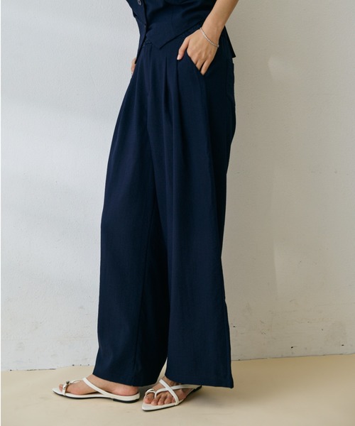 DRWCYS(ドロシーズ)の「バックレースジレセットアップ(セットアップ・レディース・ネイビー・LARGE/MEDIUM)」の2枚目の写真