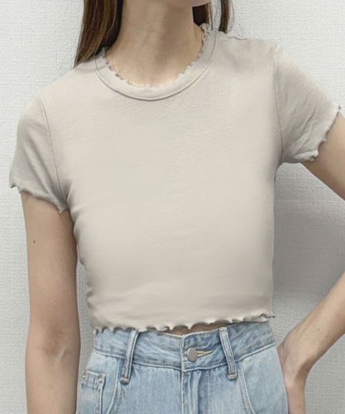 LOWO(ロワ)の「超ストレッチ!素材やわらかショート丈 Tシャツ(Tシャツ/カットソー・レディース・ブルーグレー/オフホワイト/モカ/ベージュ/ブラック/ピンク・FREE)」の6枚目の写真