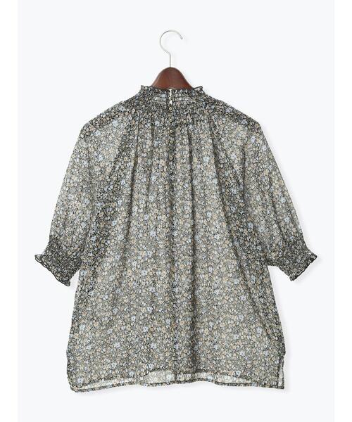 Te chichi(テチチ)の「パターンアソートシャーリングブラウス(シャツ/ブラウス・レディース・ネイビー/オフホワイト/ブラック/サックスブルー・F)」の15枚目の写真