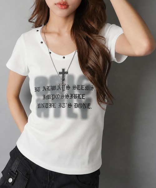 SPINNS（スピンズ）の「半袖カットソー/スプレースタッズ/平成ギャル（Tシャツ/カットソー・レディース・オフホワイト/グレー/ブラック・ONESIZE）」の15枚目の写真