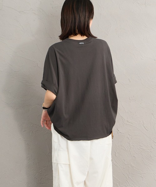 AMERICANA（アメリカーナ）の「【WEB限定】[Americana/アメリカーナ] AMRCN クロップド丈  ロールアッププリントTシャツ（Tシャツ/カットソー・レディース・ホワイト/ブラウン/ブラック・ONE SIZE）」の21枚目の写真