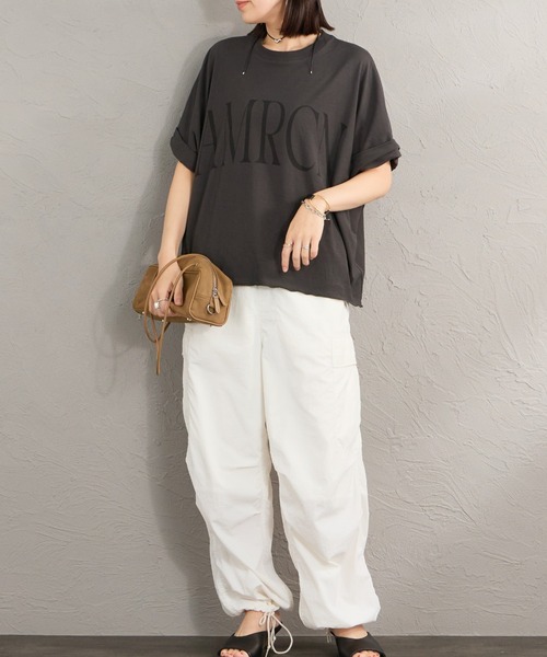 AMERICANA（アメリカーナ）の「【WEB限定】[Americana/アメリカーナ] AMRCN クロップド丈  ロールアッププリントTシャツ（Tシャツ/カットソー・レディース・ホワイト/ブラウン/ブラック・ONE SIZE）」の7枚目の写真