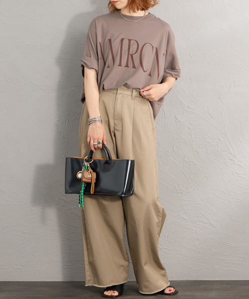 AMERICANA（アメリカーナ）の「【WEB限定】[Americana/アメリカーナ] AMRCN クロップド丈  ロールアッププリントTシャツ（Tシャツ/カットソー・レディース・ホワイト/ブラウン/ブラック・ONE SIZE）」の8枚目の写真