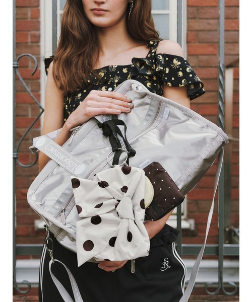LeSportsac(レスポートサック)の「【SNIDEL×LeSportsac】DELUXE MED WEEKNDER MH(ショルダーバッグ・レディース・シルバー/ブラック・F)」の20枚目の写真
