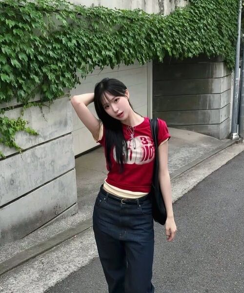1993STUDIO(1993スタジオ)の「W ウェーブスタジオ1993タイポTシャツ (8色)(Tシャツ/カットソー・レディース・グレー/ブルー/ブラック/ホワイト/ライトグレー/ブラウン/レッド/イエロー・SMALL/MEDIUM)」の13枚目の写真