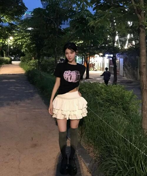 1993STUDIO(1993スタジオ)の「W ウェーブスタジオ1993タイポTシャツ (8色)(Tシャツ/カットソー・レディース・グレー/ブルー/ブラック/ホワイト/ライトグレー/ブラウン/レッド/イエロー・SMALL/MEDIUM)」の15枚目の写真