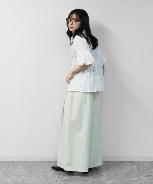 THE CELL.(ザセルドット)の「アイレットレース 袖フレアハーフスリーブシャツ EYELET LACE FLARED HALF-SLEEVE SHIRT(シャツ/ブラウス・レディース・オフホワイト・FREE)」の7枚目の写真