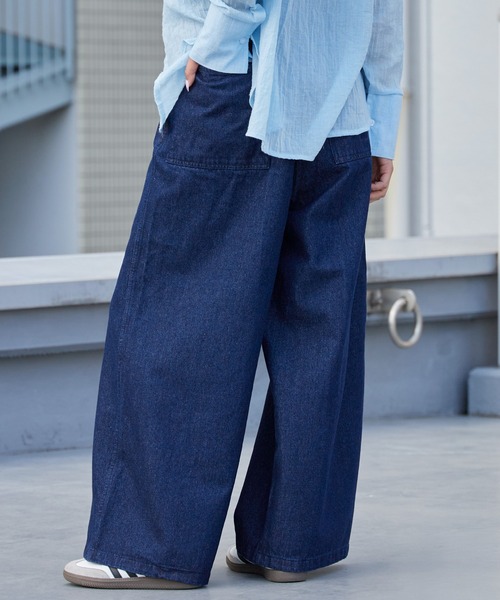 MAUI and Sons（マウイアンドサンズ）の「MAUI and Sons / マウイアンドサンズ SANTA MONICA WIDE DENIM サンタモニカワイドデニム 2026年 夏 夏服 秋服（デニムパンツ・メンズ・ブラック/インディゴブルー/ブルー・S/M/L）」の2枚目の写真