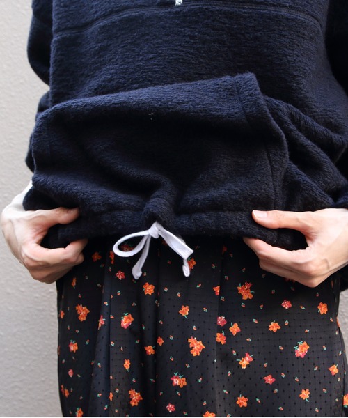 THE SHINZONE（ザ　シンゾーン）の「THE SHINZONE/シンゾーン　スナップフリースプルオーバー　SNAP FLEECE PULLOVER　26AMSCU06（スウェット・レディース・グレー/ネイビー・FREE）」の17枚目の写真