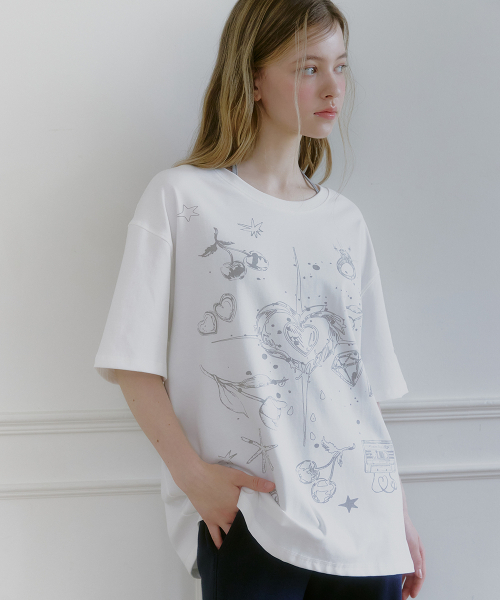 MICANE(ミケーネ)の「インク&ハートオーバーサイズTシャツ(Tシャツ/カットソー・レディース・アイボリー・SMALL/MEDIUM/LARGE/X-LARGE)」の3枚目の写真