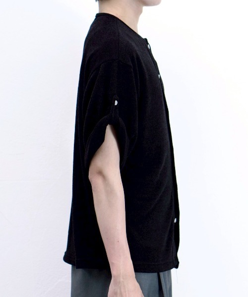 Chikashitsu +(チカシツプラス)の「【Chikashitsu +】roll up sleeve button t-shirt (4color) / 【チカシツプラス】ソフト半袖カーディガンシャツ<着用動画あり>(シャツ/ブラウス・メンズ・ブラウン/グレー/ブラック/ホワイト・ONE SIZE)」の14枚目の写真
