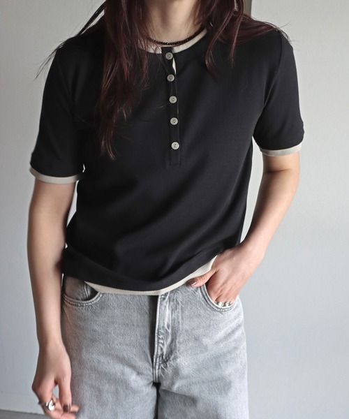 COURO(コウロ)の「バイカラーヘンリーネックカットソー(Tシャツ/カットソー・レディース・アイボリー/イエロー/グレイッシュベージュ/ブラック/モカ・M)」の21枚目の写真