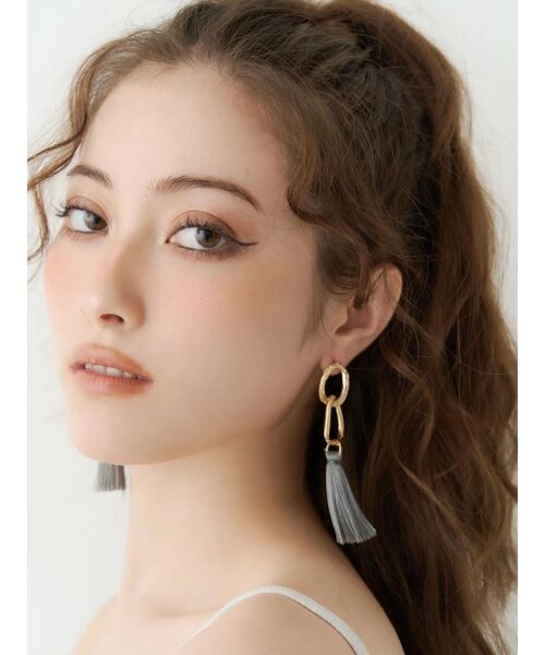 EVRIS（エヴリス）の「COLOR FRINGE ピアス（ピアス（両耳用）・レディース・シルバー/ゴールド・FREE）」の9枚目の写真