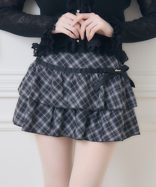 couture BY ROJITA(クチュールバイロジータ)の「チェックティアードミニスカパン(スカート・レディース・ブラック/ブラウン・FREE)」の5枚目の写真