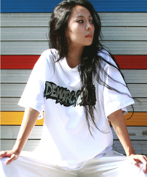 DEMARC(ドゥマーク)の「text graffiti boxy short sleeve tee - White(Tシャツ/カットソー・レディース・その他・MEDIUM/LARGE)」の4枚目の写真