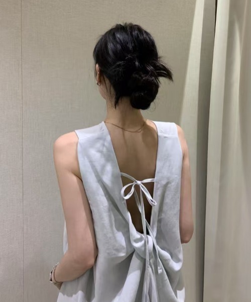 FAVORITO（ファヴォリート）の「ノースリーブトップスショートパンツセットアップ（セットアップ・レディース・ホワイト/ブラック/グレー・F）」の19枚目の写真