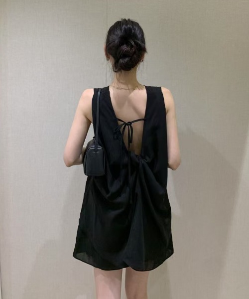 FAVORITO（ファヴォリート）の「ノースリーブトップスショートパンツセットアップ（セットアップ・レディース・ホワイト/ブラック/グレー・F）」の17枚目の写真