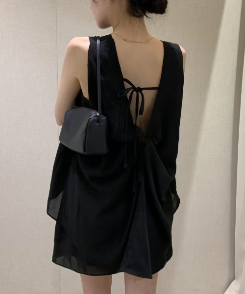 FAVORITO（ファヴォリート）の「ノースリーブトップスショートパンツセットアップ（セットアップ・レディース・ホワイト/ブラック/グレー・F）」の22枚目の写真