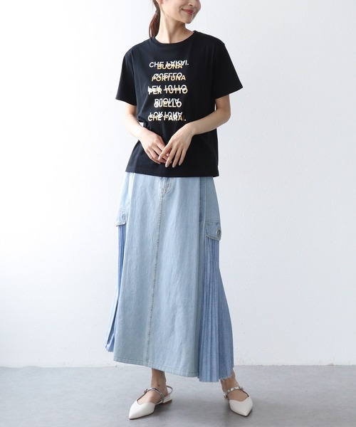 Jines(ジネス)の「箔ロゴプリントTシャツ(Tシャツ/カットソー・レディース・ブラウン/ブルー/ブラック/ホワイト・38)」の7枚目の写真