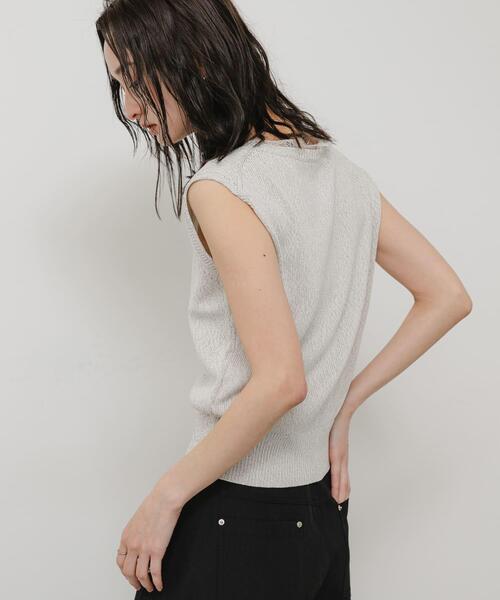 SENSE OF PLACE by URBAN RESEARCH(センスオブプレイスバイアーバンリサーチ)の「『洗濯可』レースVネックニットベスト(ベスト・レディース・ブラック/オートミール/ブラウン・ONE)」の21枚目の写真
