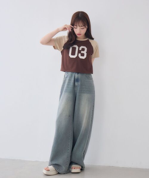 ems excite(エムズエキサイト)の「アソートナンバーラグランTシャツ(Tシャツ/カットソー・レディース・ブラウン/ブラック/ブルー・FREE)」の19枚目の写真